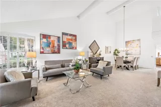 Photo #2: OC22256755 Listing 