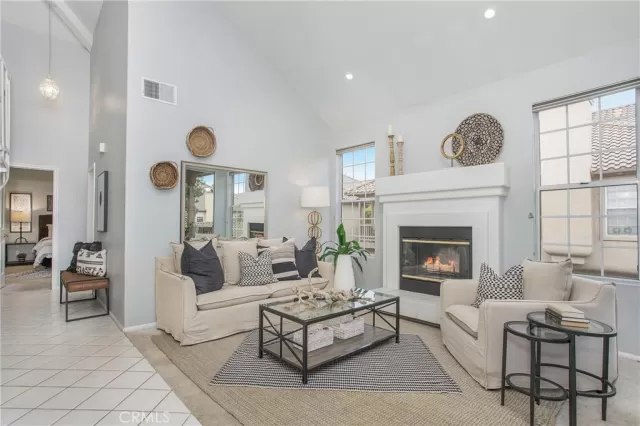 MLS: OC22256950 Condo For Sale