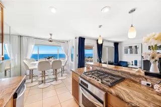 Photo #3: OC22257049 Listing 