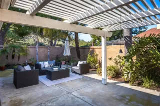 Photo #3: OC22257180 Listing 