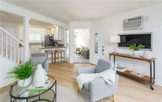 Photo #5: OC22257202 Listing