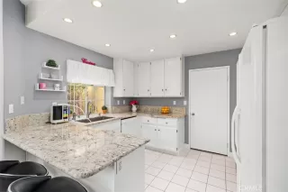 Photo #4: OC22257298 Listing 