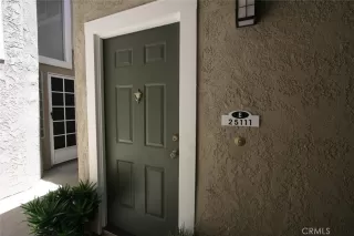 Photo #2: OC22257478 Listing