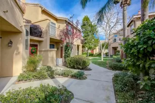 Photo #1: OC22257558 Listing