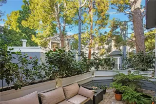 Photo #4: OC22257843 Listing 