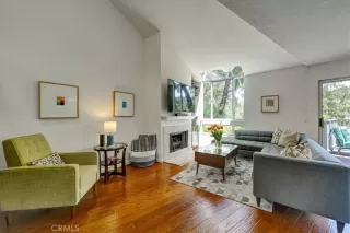 Photo #3: OC22258233 Listing 