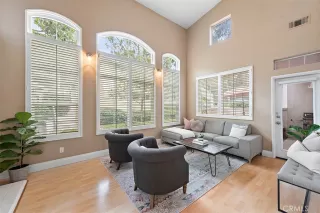 Photo #3: OC22258266 Listing 