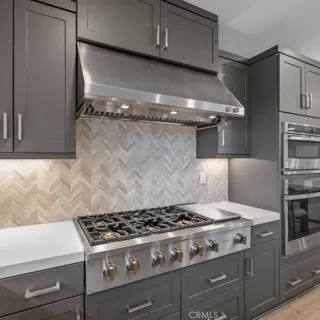 Photo #1: OC22258326 Listing