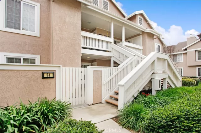 MLS: OC22258345 Condo For Sale