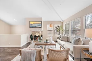 Photo #2: OC22258981 Listing 