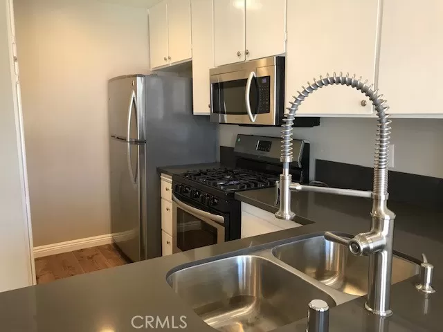 MLS: OC22259198 Condo For Sale