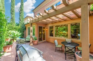 Photo #1: OC22259374 Listing