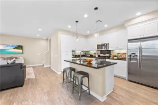 Photo #4: OC22259401 Listing