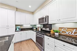 Photo #6: OC22259401 Listing