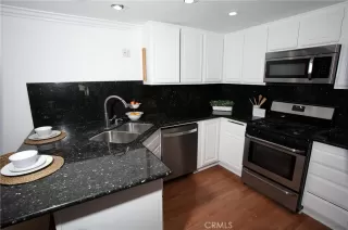 Photo #6: OC22259422 Listing