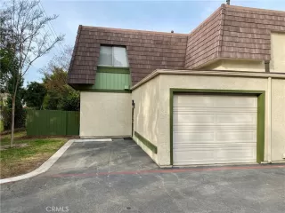 Photo #2: OC22259577 Listing