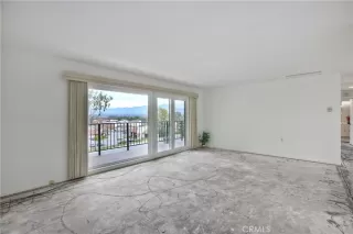 Photo #4: OC22260177 Listing