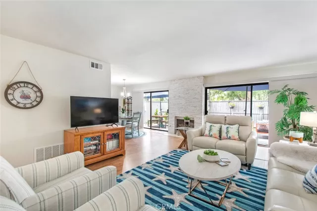 MLS: OC22260463 Condo For Sale