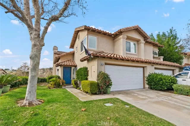 MLS: OC22260494 Condo For Sale