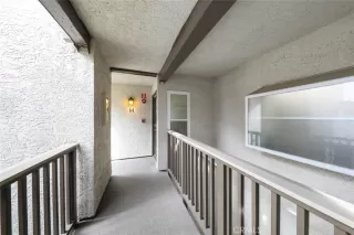 Photo #6: OC22260602 Listing 