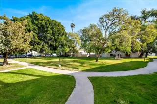 Photo #2: OC22260626 Listing 