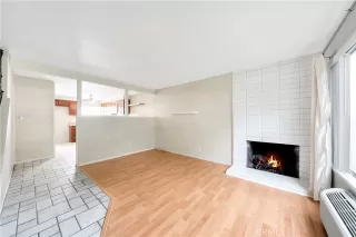 Photo #4: OC22260626 Listing 