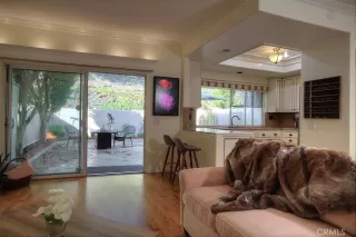 Photo #6: OC22260912 Listing 