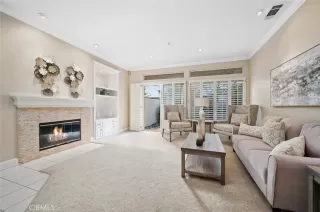 Photo #2: OC22261342 Listing