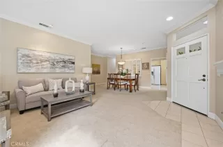 Photo #3: OC22261342 Listing