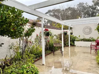 Photo #5: OC22261356 Listing