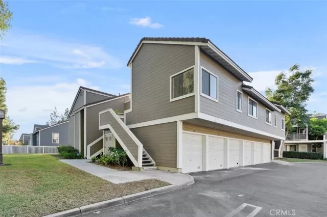 MLS: OC23000011 Condo For Sale