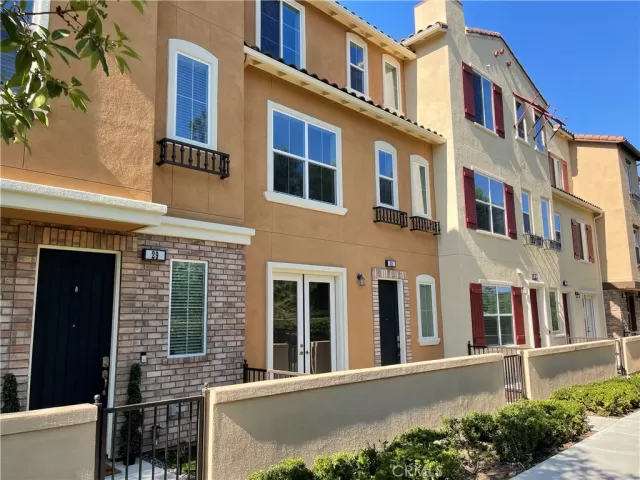 MLS: OC23000097 Condo For Sale