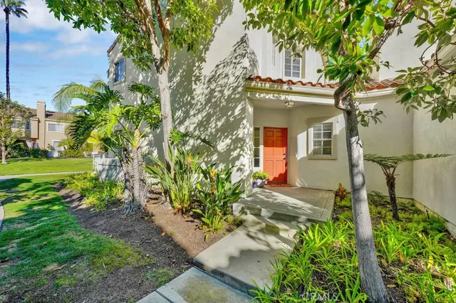 MLS: OC23000777 Condo For Sale