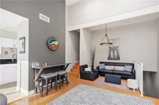 Photo #1: OC23001045 Listing