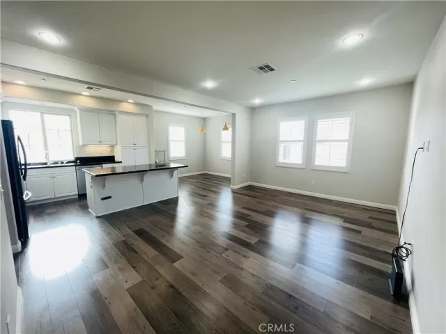 MLS: OC23001248 Condo For Sale