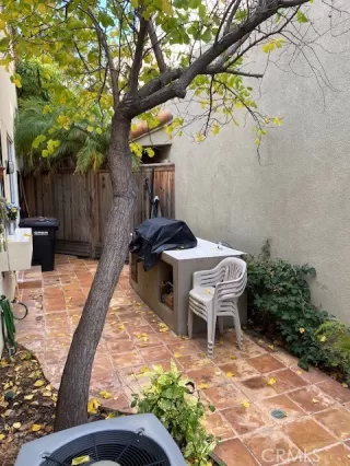 Photo #2: OC23001294 Listing 