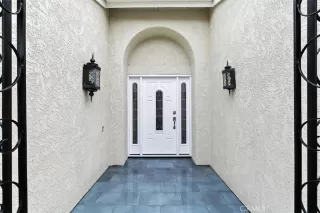 Photo #2: OC23001421 Listing