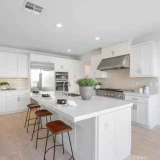 Photo #2: OC23001584 Listing 