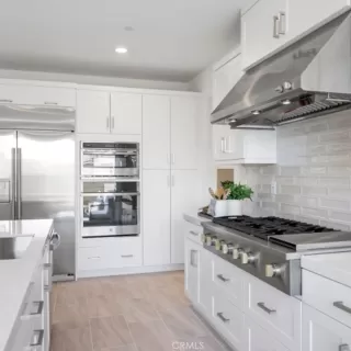 Photo #4: OC23001584 Listing 