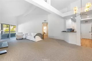 Photo #6: OC23001730 Listing 