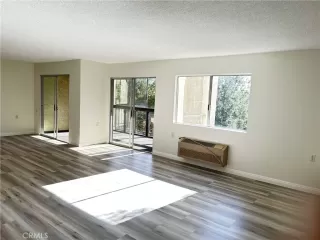 Photo #2: OC23002014 Listing