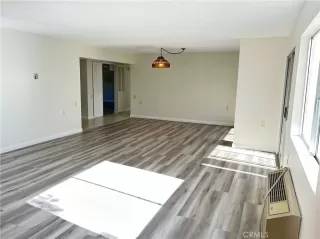 Photo #3: OC23002014 Listing