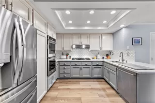 Photo #2: OC23002095 Listing