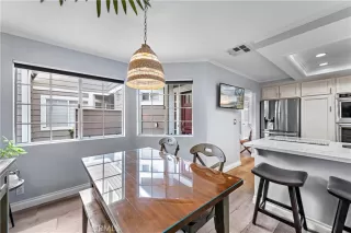 Photo #5: OC23002095 Listing