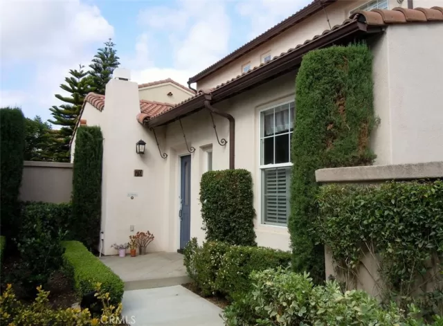 MLS: OC23002104 Condo For Sale