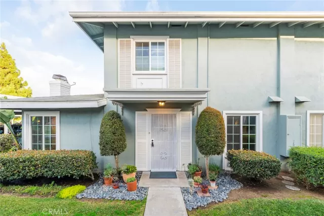 MLS: OC23002250 Condo For Sale