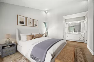 Photo #4: OC23002291 Listing