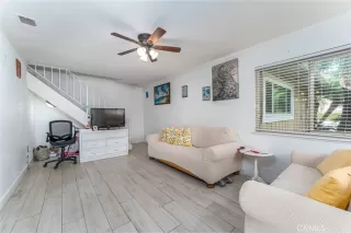 Photo #3: OC23002308 Listing 