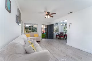 Photo #4: OC23002308 Listing 