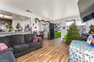 Photo #5: OC23002309 Listing 